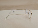UL175608_04-Photoroom